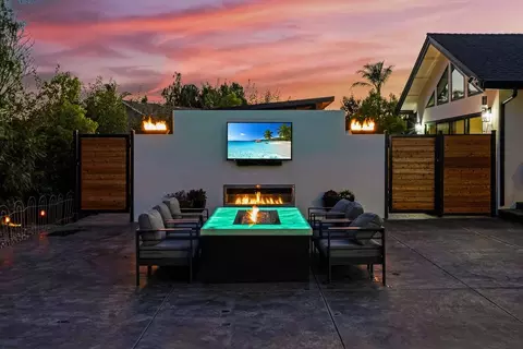 Exterior - 1220 S Ridgemark Dr, Hollister, CA 95023 photo 33 of 40