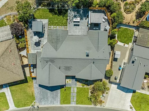 View/Area - 1220 S Ridgemark Dr, Hollister, CA 95023 photo 3 of 11