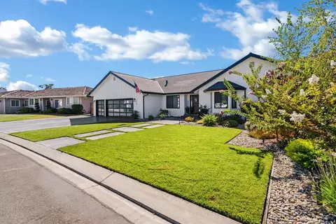 Exterior - 1220 S Ridgemark Dr, Hollister, CA 95023 photo 2 of 40