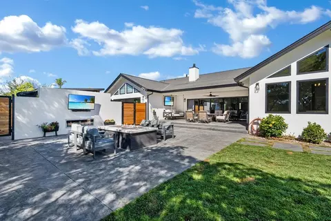 Exterior - 1220 S Ridgemark Dr, Hollister, CA 95023 photo 15 of 40