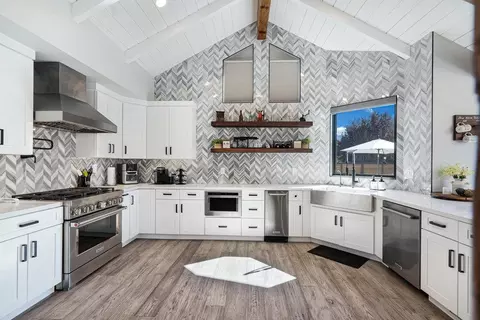 Kitchen - 1220 S Ridgemark Dr, Hollister, CA 95023 photo 1 of 10