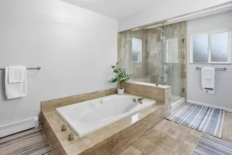 Bath - 645 Skyward Dr, Aptos, CA 95003 photo 2 of 5