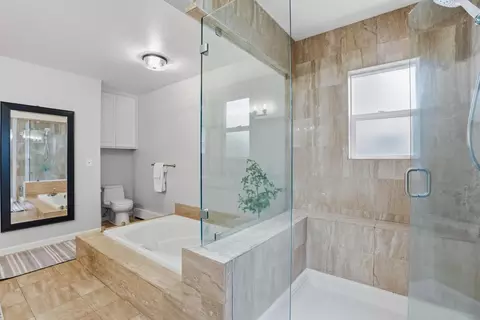 Bath - 645 Skyward Dr, Aptos, CA 95003 photo 4 of 5