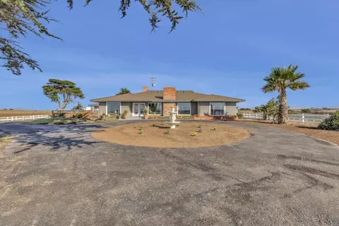268 Giberson Rd, Moss Landing, CA 95039