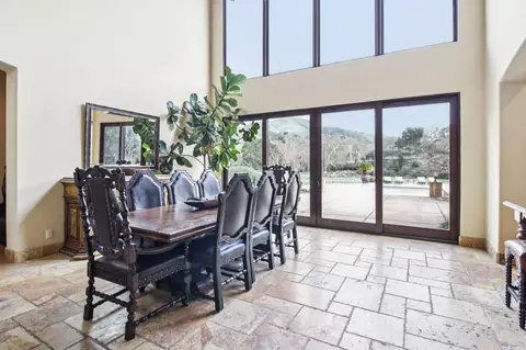 Dining - 12220 Heritage, Gilroy, CA 95020 photo 1 of 2