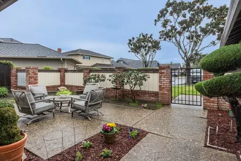 Exterior - 1130 Montecito Cir, Salinas, CA 93901 photo 3 of 7