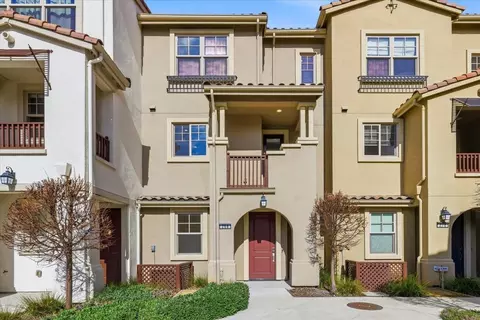 268 Ariana Pl, Mountain View, CA 94043