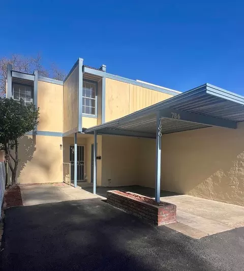 786 Simpson Pl, Santa Rosa, CA 95401
