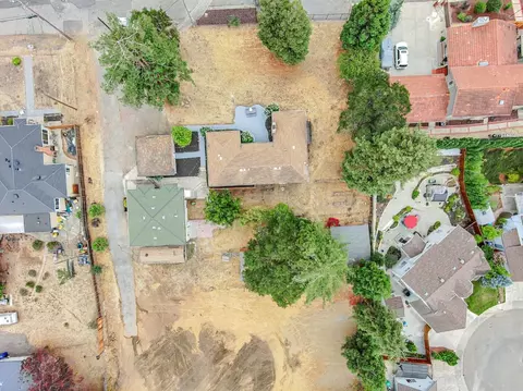 View/Area - 2468 Hidden Ln, Hayward, CA 94541 photo 20 of 21