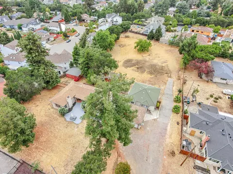 View/Area - 2468 Hidden Ln, Hayward, CA 94541 photo 7 of 21