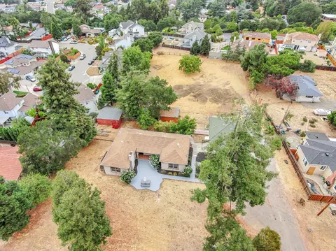 View/Area - 2468 Hidden Ln, Hayward, CA 94541 photo 6 of 21