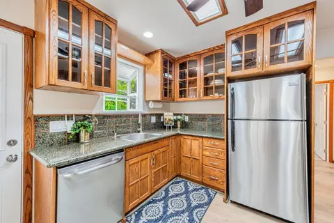 Kitchen - 2468 Hidden Ln, Hayward, CA 94541 photo 7 of 10