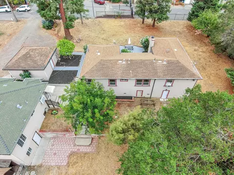 View/Area - 2468 Hidden Ln, Hayward, CA 94541 photo 3 of 21