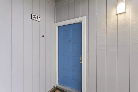 37470 Parish Cir 19c, Fremont, CA 94536