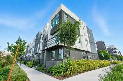3493 Router Cmn, Fremont, CA 94538