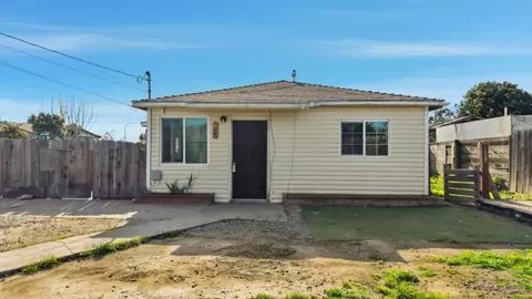 1046 C St, Salinas, CA 93905