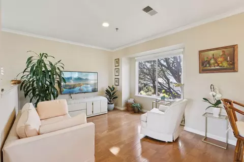 Living - 939 Fassler Ave, Pacifica, CA 94044 photo 2 of 8