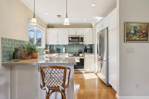 Kitchen - 939 Fassler Ave, Pacifica, CA 94044 photo 5 of 5