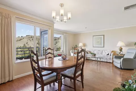 Dining - 939 Fassler Ave, Pacifica, CA 94044 photo 3 of 3
