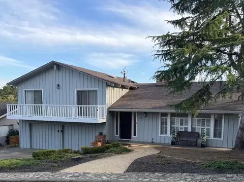 11 Pinehill Way, Monterey, CA 93940