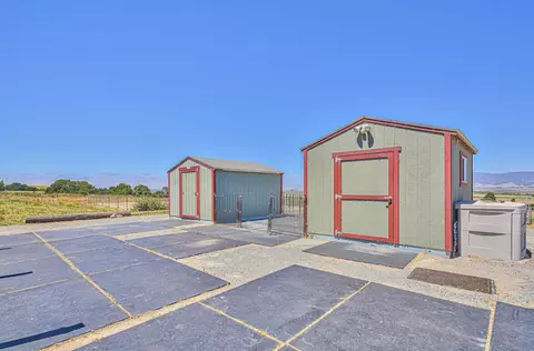 Exterior - 844 River Rd, Salinas, CA 93908 photo 6 of 16