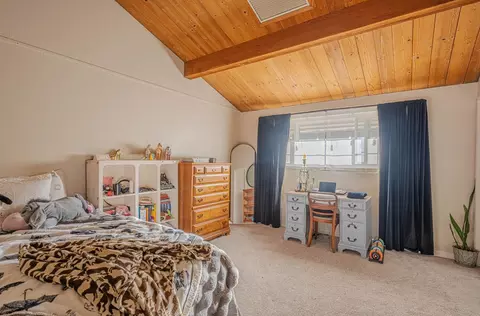 Bedroom - 844 River Rd, Salinas, CA 93908 photo 4 of 10