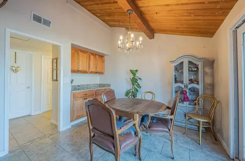 Dining - 844 River Rd, Salinas, CA 93908 photo 3 of 5