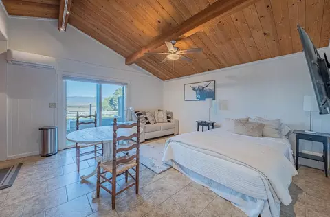 Bedroom - 844 River Rd, Salinas, CA 93908 photo 8 of 10