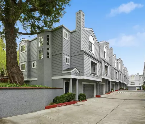 402 Union Ave A, Campbell, CA 95008