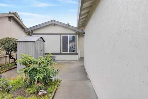 Exterior - 525 Cloudview Dr, Watsonville, CA 95076 photo 4 of 5