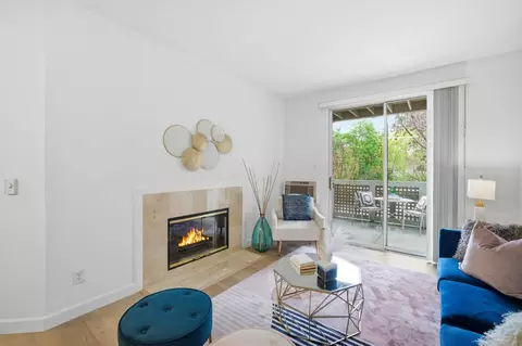 250 Santa Fe Ter 209, Sunnyvale, CA 94085
