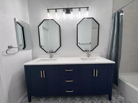 710 City Walk Pl 3, Hayward, CA 94541