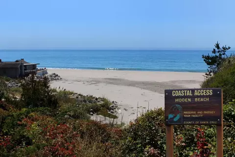 View/Area - 457 Monterey Dr, Aptos, CA 95003 photo 2 of 3