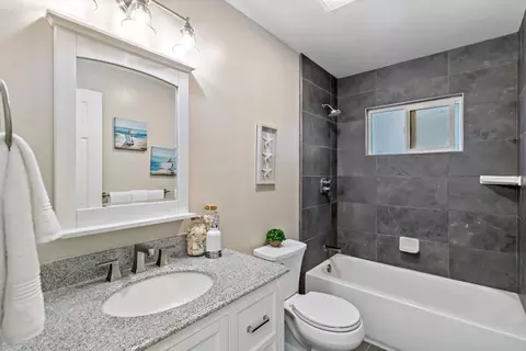 Bath - 404 Monterey Ave, Capitola, CA 95010 photo 1 of 2