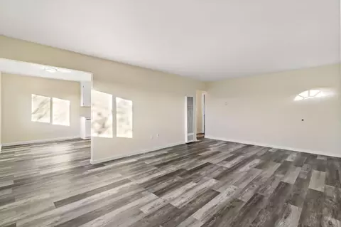 Living - 404 Monterey Ave, Capitola, CA 95010 photo 7 of 8