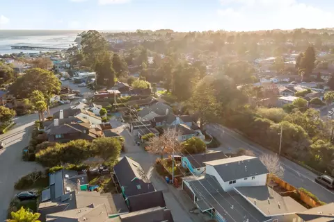 View/Area - 404 Monterey Ave, Capitola, CA 95010 photo 3 of 13