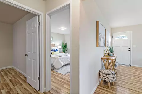 Entry Way - 404 Monterey Ave, Capitola, CA 95010 photo 2 of 4