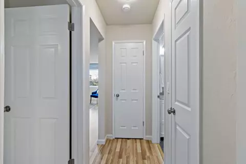 Entry Way - 404 Monterey Ave, Capitola, CA 95010 photo 3 of 4
