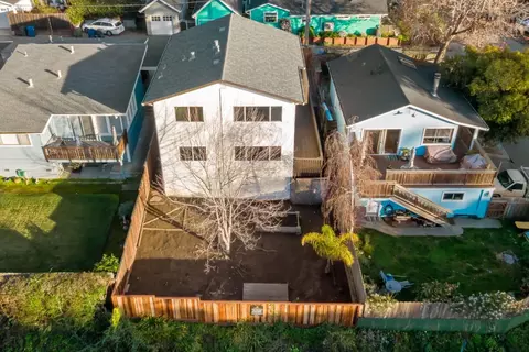 View/Area - 404 Monterey Ave, Capitola, CA 95010 photo 5 of 13