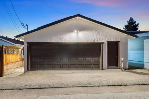 404 Monterey Ave, Capitola, CA 95010