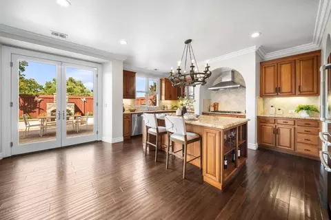 Kitchen - 7170 Eagle Ridge Dr, Gilroy, CA 95020 photo 4 of 8