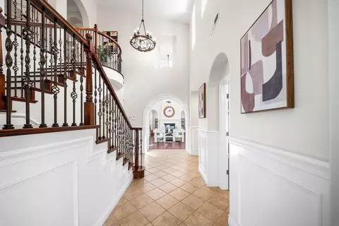 Entry Way - 7170 Eagle Ridge Dr, Gilroy, CA 95020 photo 9 of 12