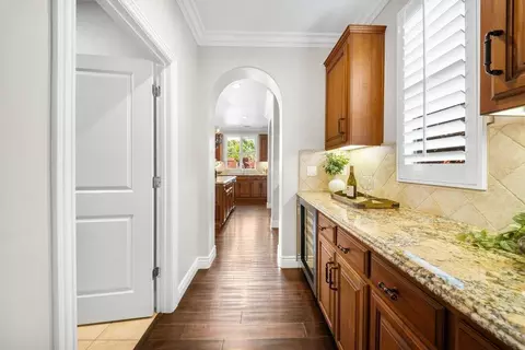 Entry Way - 7170 Eagle Ridge Dr, Gilroy, CA 95020 photo 7 of 12