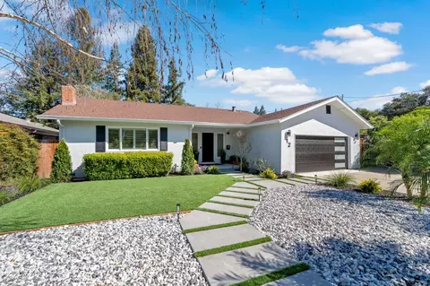 12 Country Ln, Redwood City, CA 94061