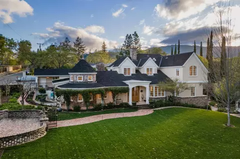 17930 Vineland Ave, Monte Sereno, CA 95030