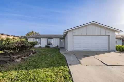 18594 Northridge Dr, Salinas, CA 93906