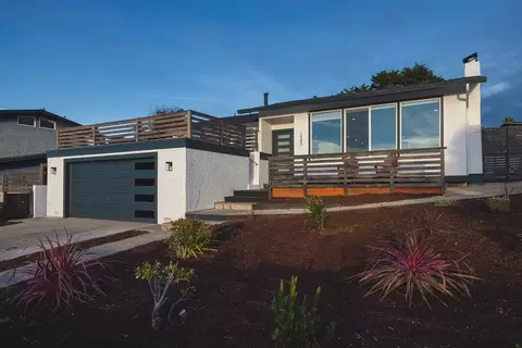1580 Ancon St, Seaside, CA 93955