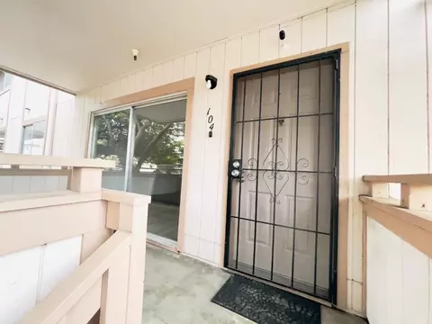 25164 Copa Del Oro Drive Dr 104, Hayward, CA 94545