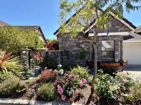 7945 Caledonia Dr, San Jose, CA 95135