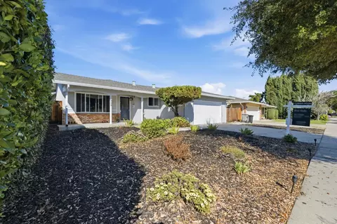 709 Bolivar Dr, San Jose, CA 95123